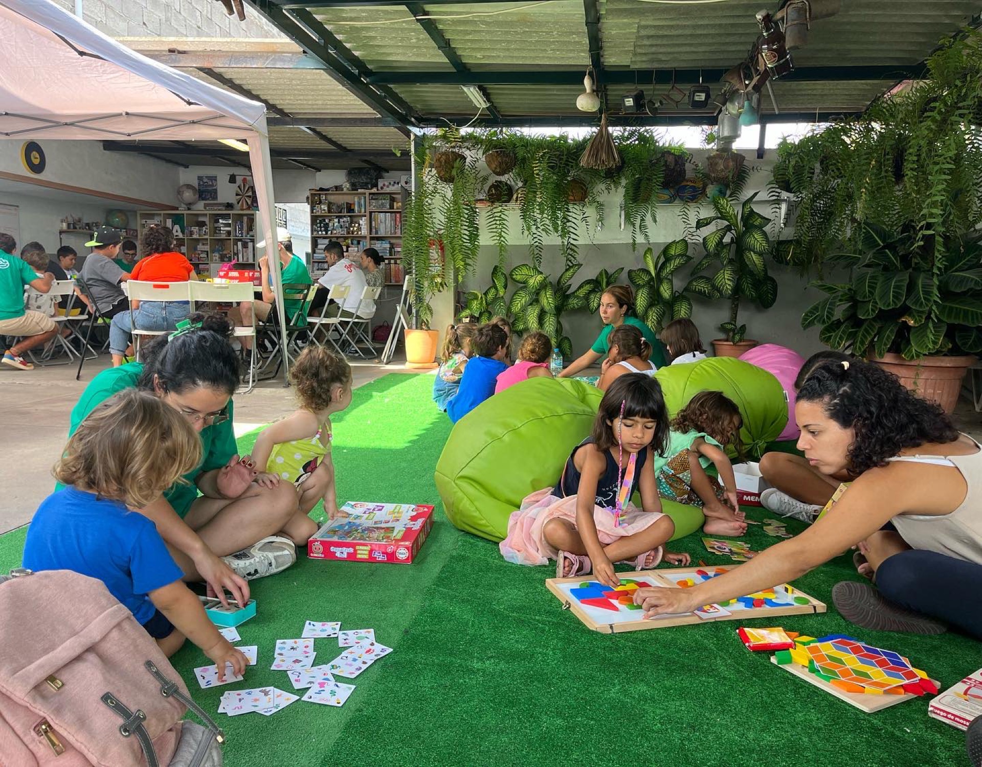 Actividad de Cerebrtios en un jardín